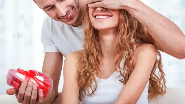 Valentine's Day Gift Giving